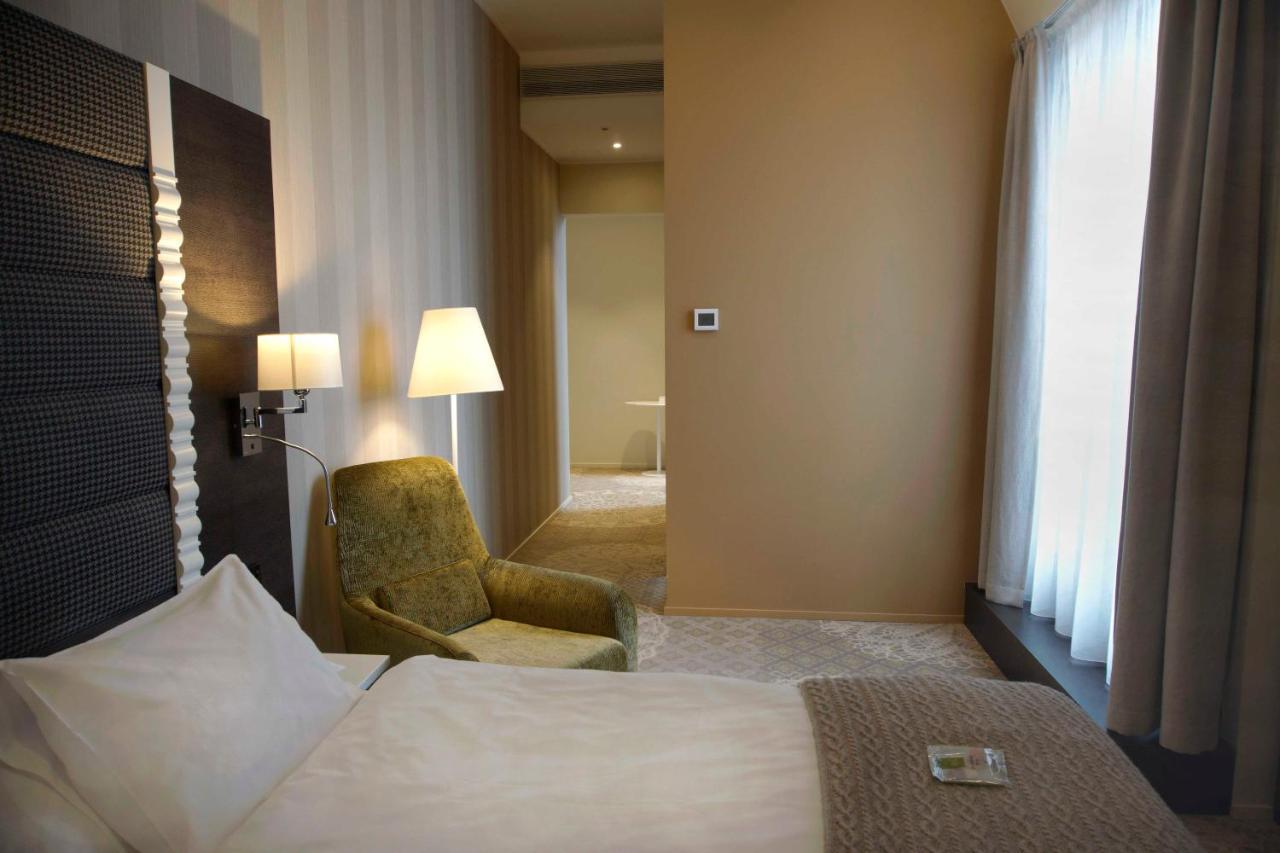 Lydia Hotel Tartu Bagian luar foto