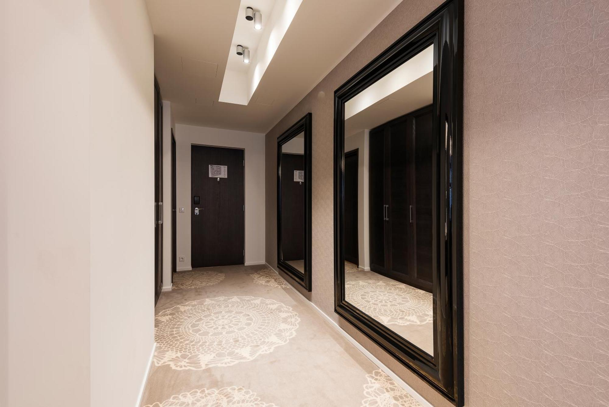 Lydia Hotel Tartu Bagian luar foto