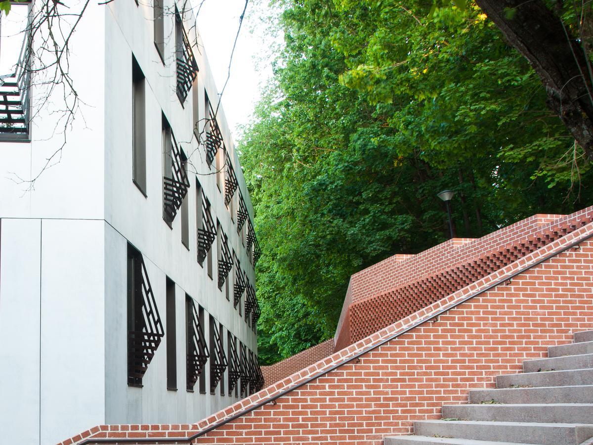 Lydia Hotel Tartu Bagian luar foto