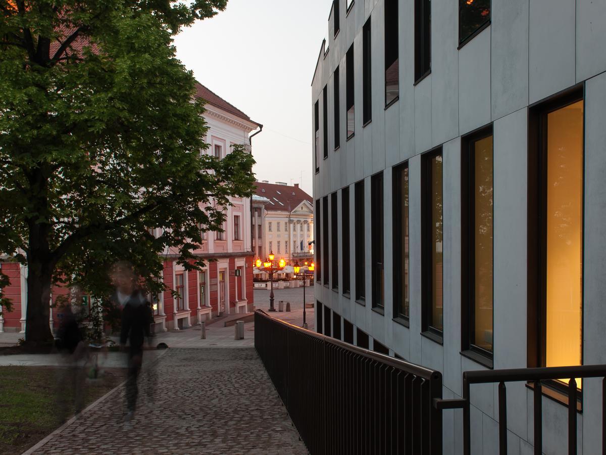Lydia Hotel Tartu Bagian luar foto