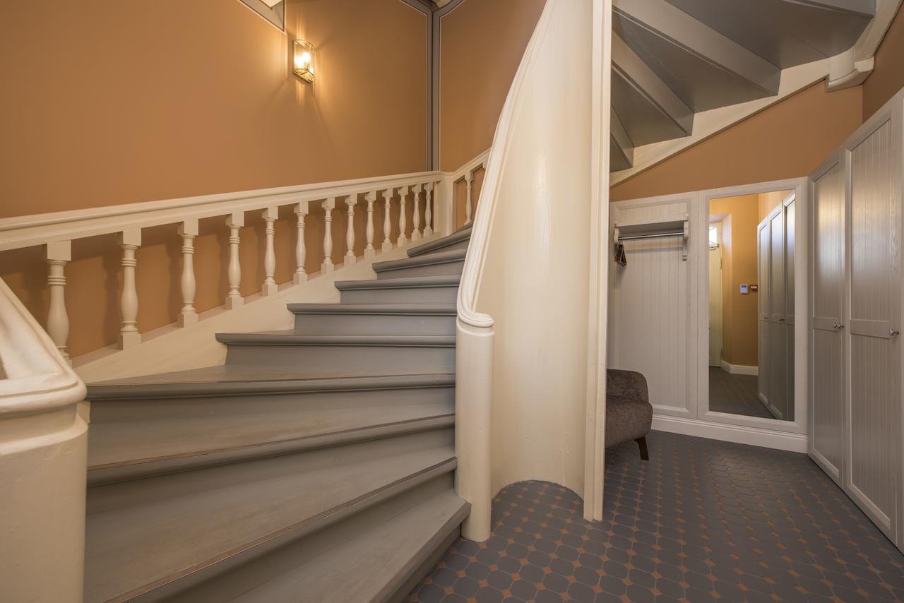 Lydia Hotel Tartu Bagian luar foto