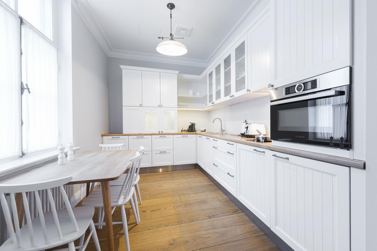 Lydia Hotel Tartu Bagian luar foto