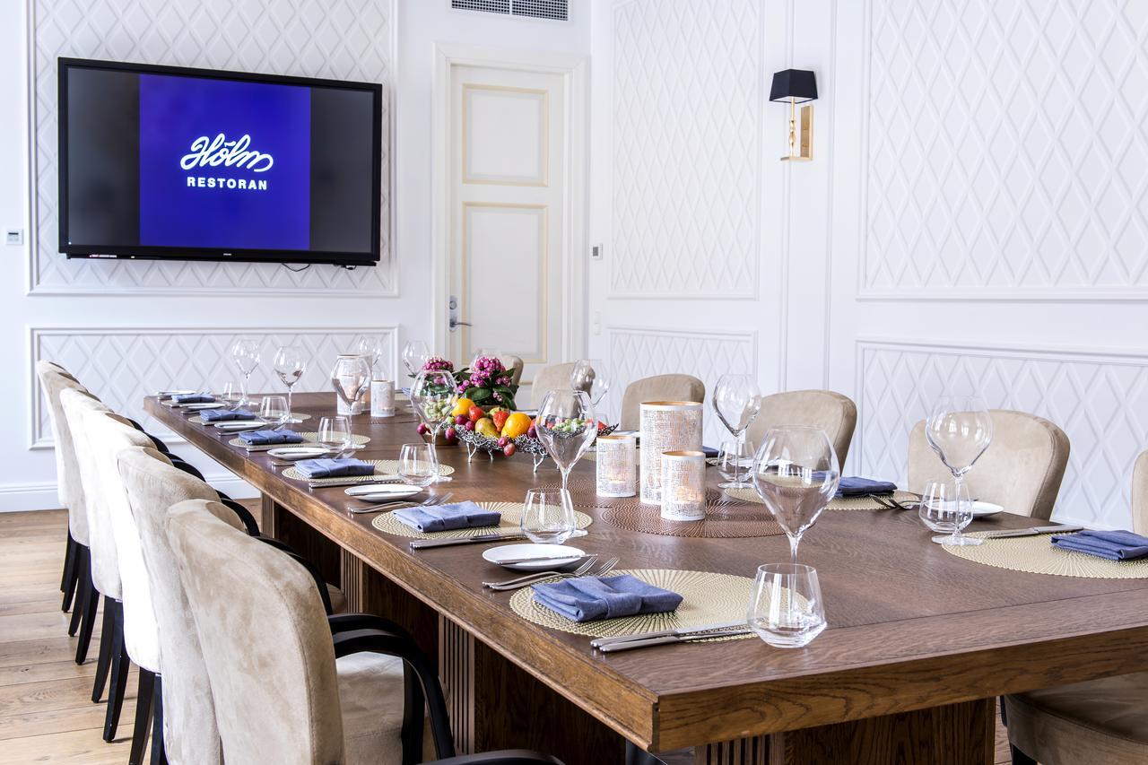 Lydia Hotel Tartu Bagian luar foto
